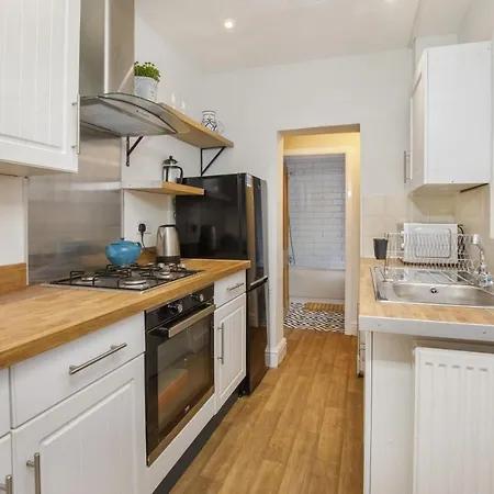 208 Salisbury Terrace Holiday home *