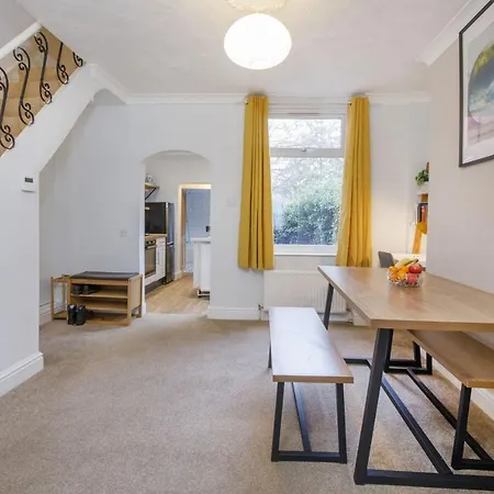 208 Salisbury Terrace Holiday home