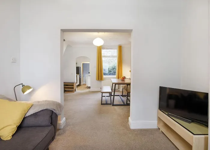 Holiday home 208 Salisbury Terrace